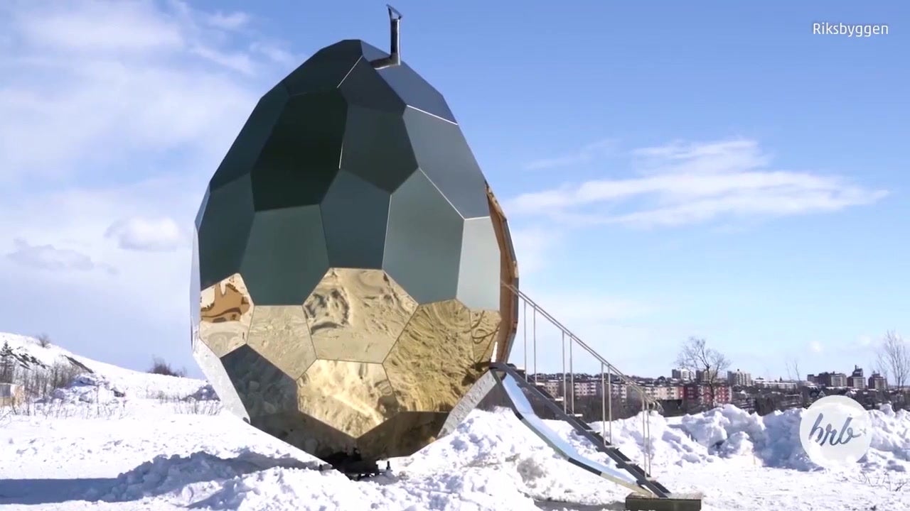 Sauna in Solar-Powered Egg in North Sweden