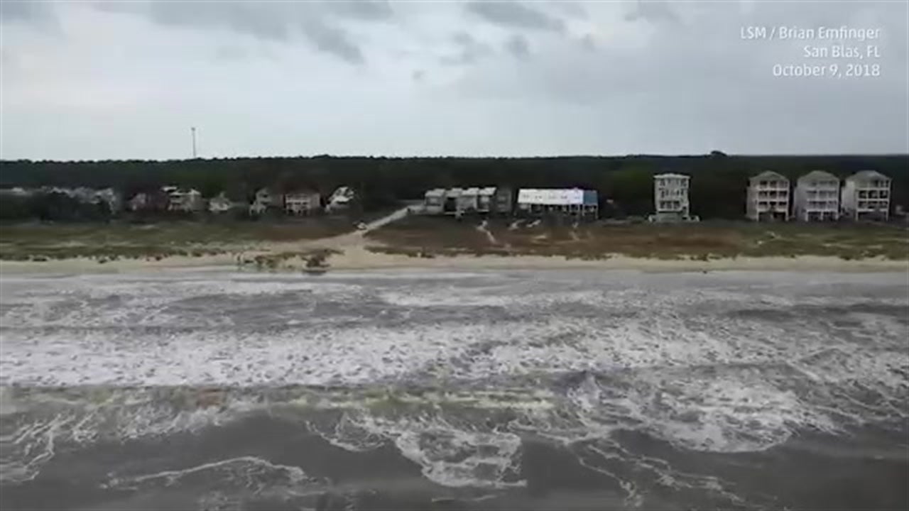 Lluvia y oleaje avisan llegada de Michael - Videos de The Weather ...
