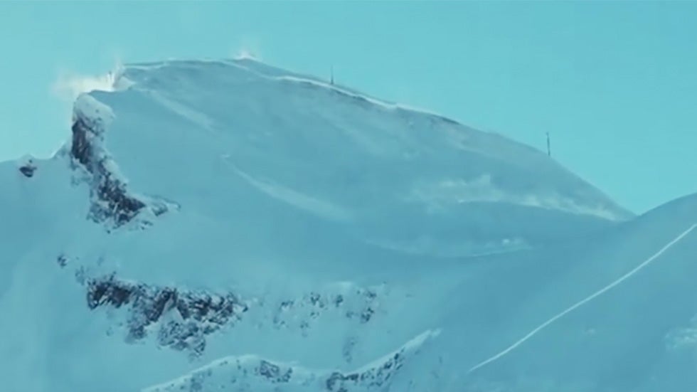 Experts Set Off Alpine Avalanche Videos from The Weather Channel