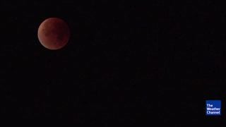 January&rsquo;s Total Lunar Eclipse Packs Three Treats in One