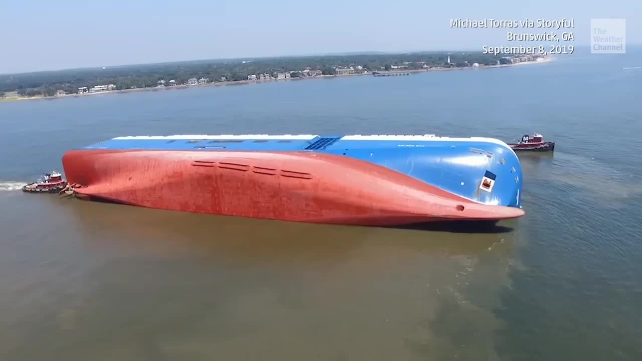 Capsized Cargo Ship Leaking Fuel into St. Simons Sound in GA Videos