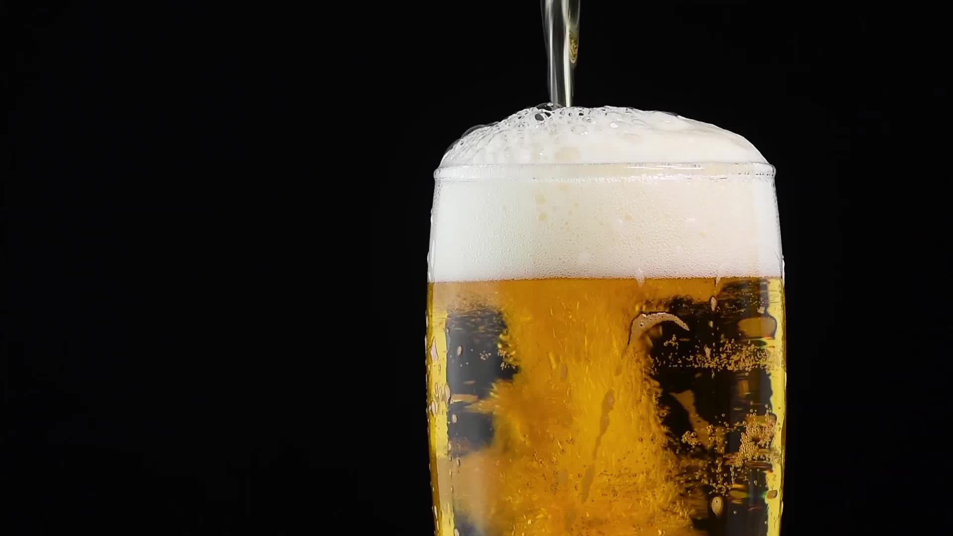 How the Coronavirus May Affect That Lockdown Staple, Beer