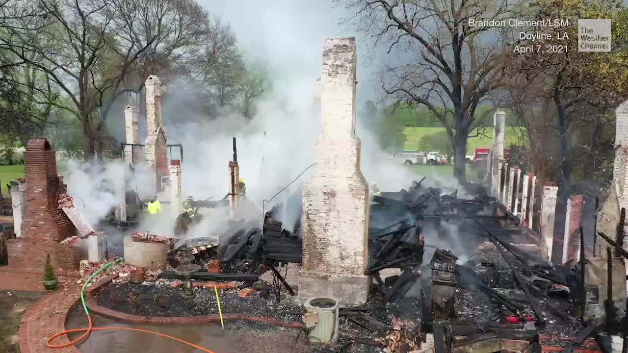 Historic Plantation Burns to the Ground Videos from The Weather Channel