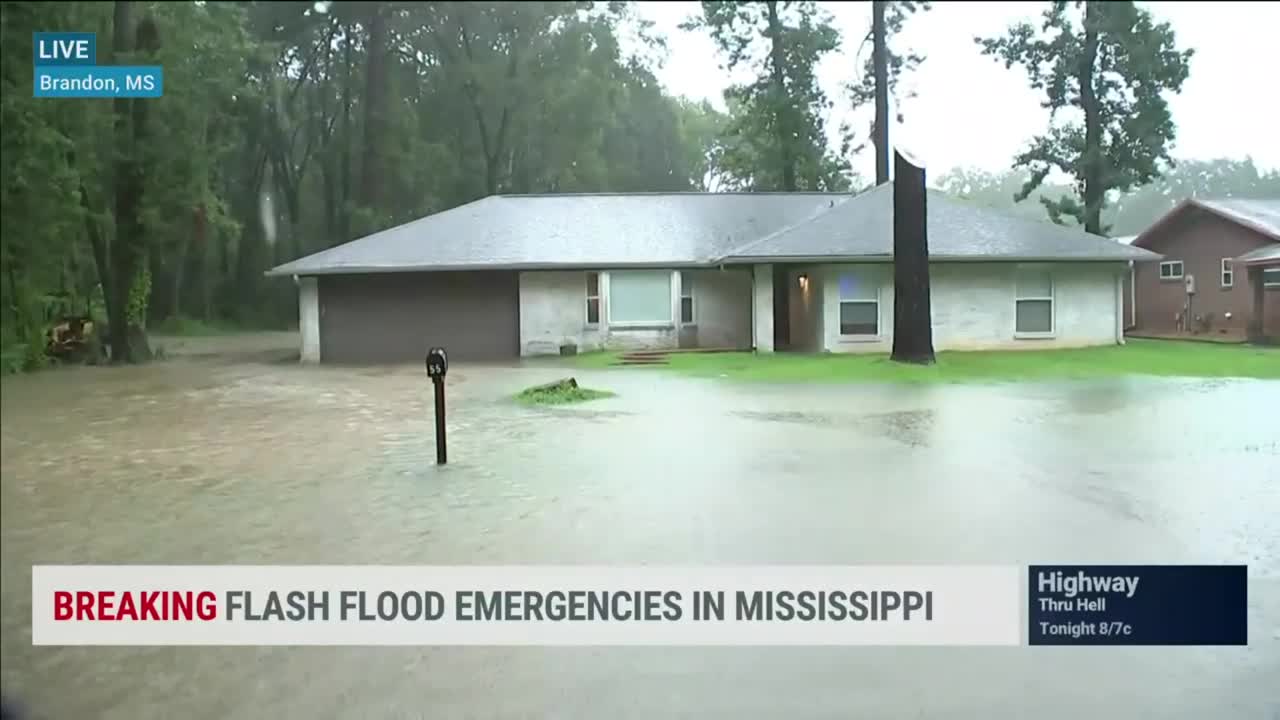 Flash Flood Emergencies In Mississippi - Videos from The Weather Channel