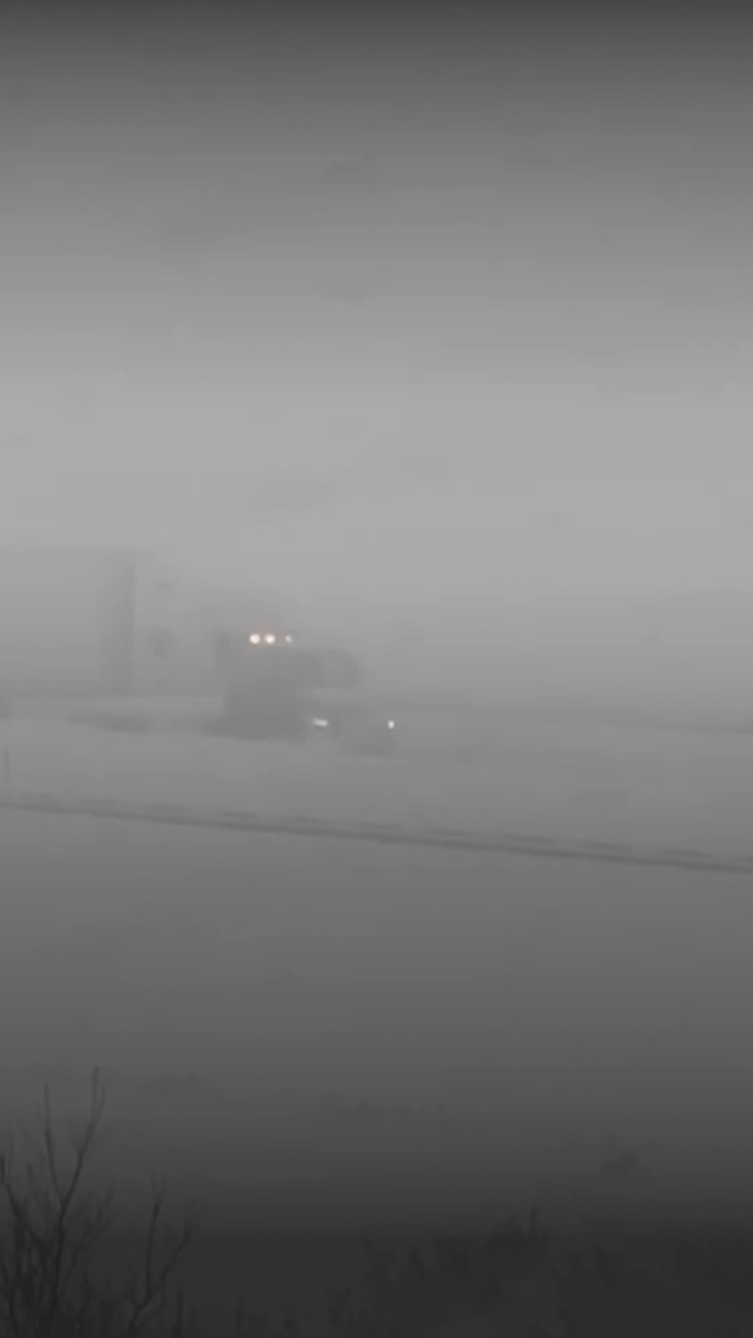 111822_WHITE_OUT_CONDITIONS_SEEN_IN_WEST_SENECA_STORIES_NATIONAL