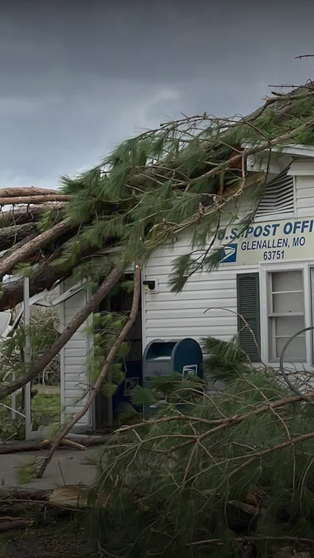 0405_DAMAGE_IN_GLENALLEN_IMAGES_NATIONAL Videos from The Weather Channel
