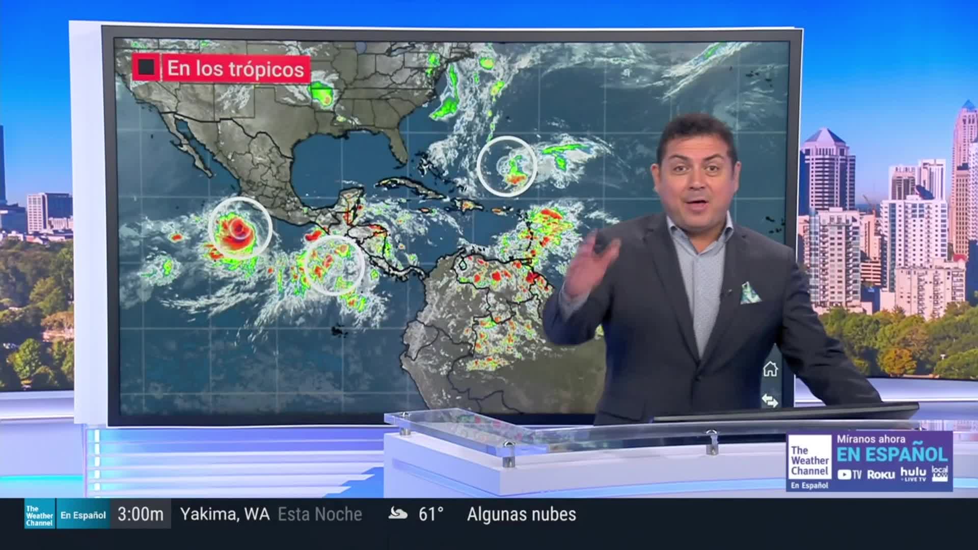 Se forma la Tormenta Tropical Adrián Videos de The Weather Channel