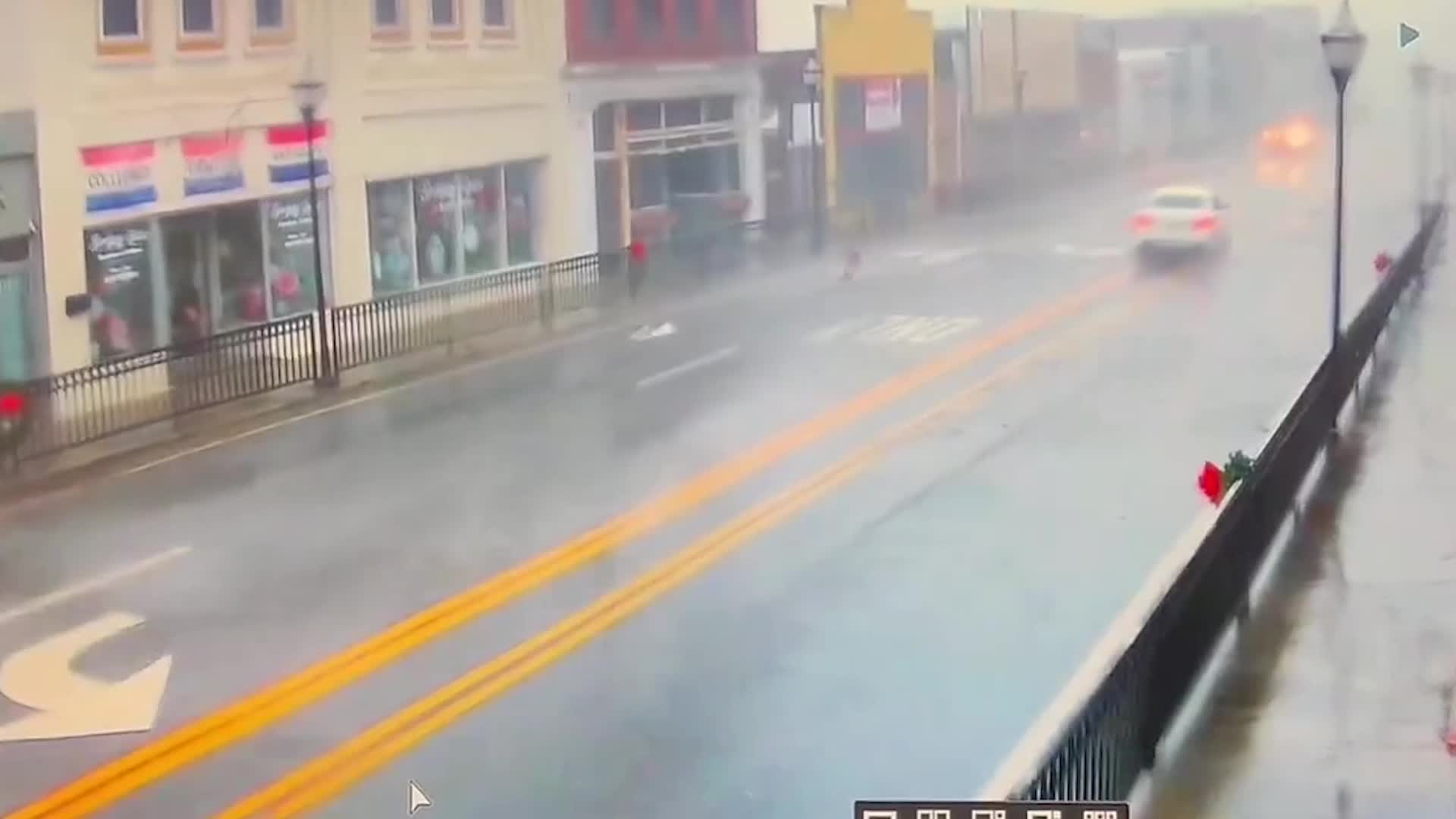 Caught On Camera EF2 Hits Town In SC Videos from The Weather Channel