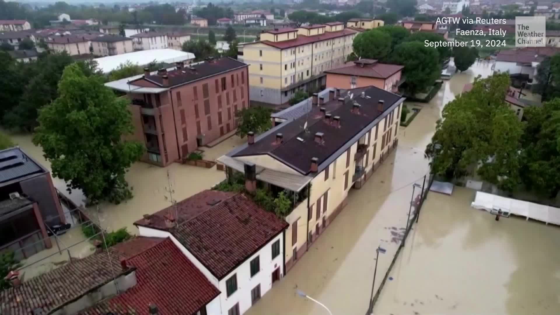 1,000 Evacuated As Waters Rise In Northern Italy Videos from The