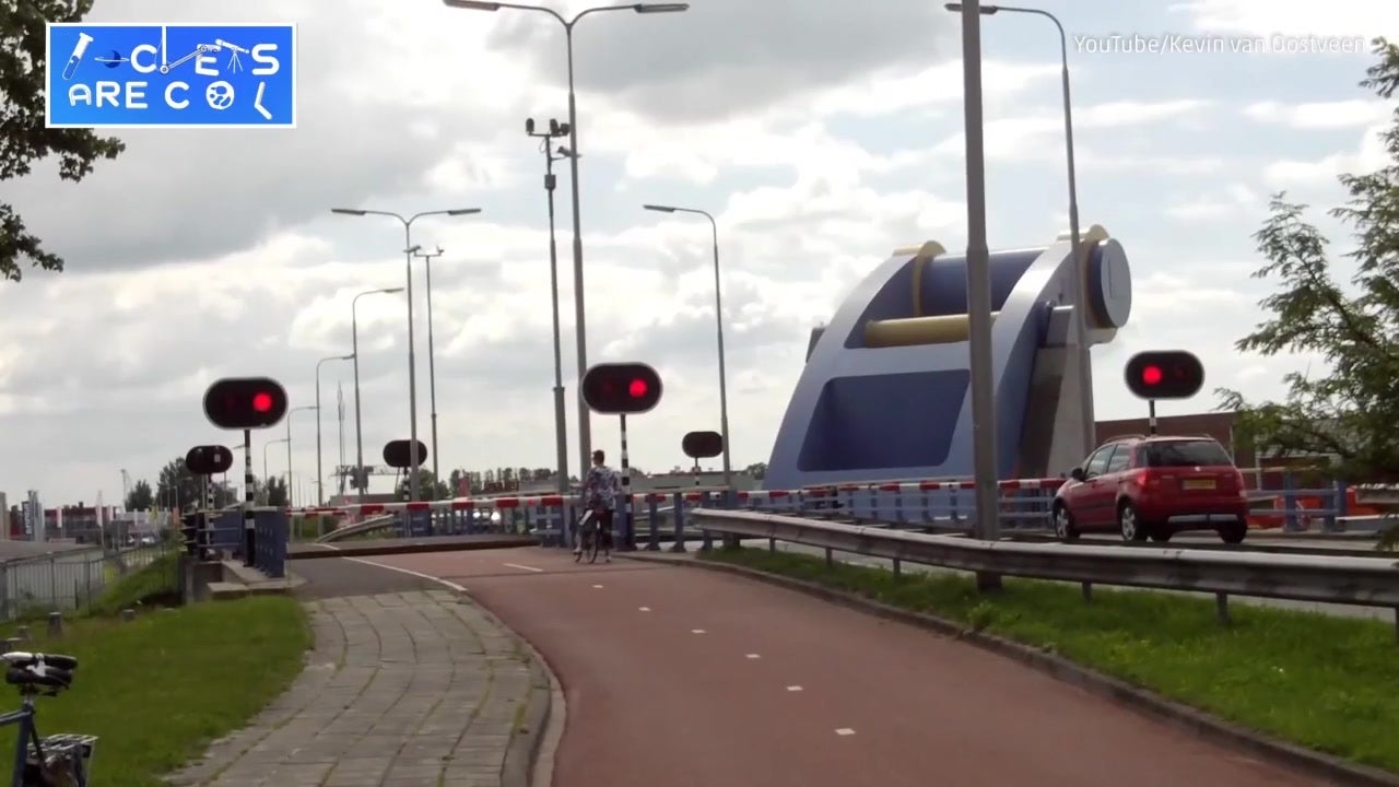 ‘Flying’ Drawbridge Looks Unreal