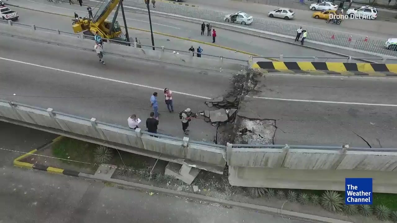 Daños después del terremoto en Guayaquil, Ecuador Videos de The