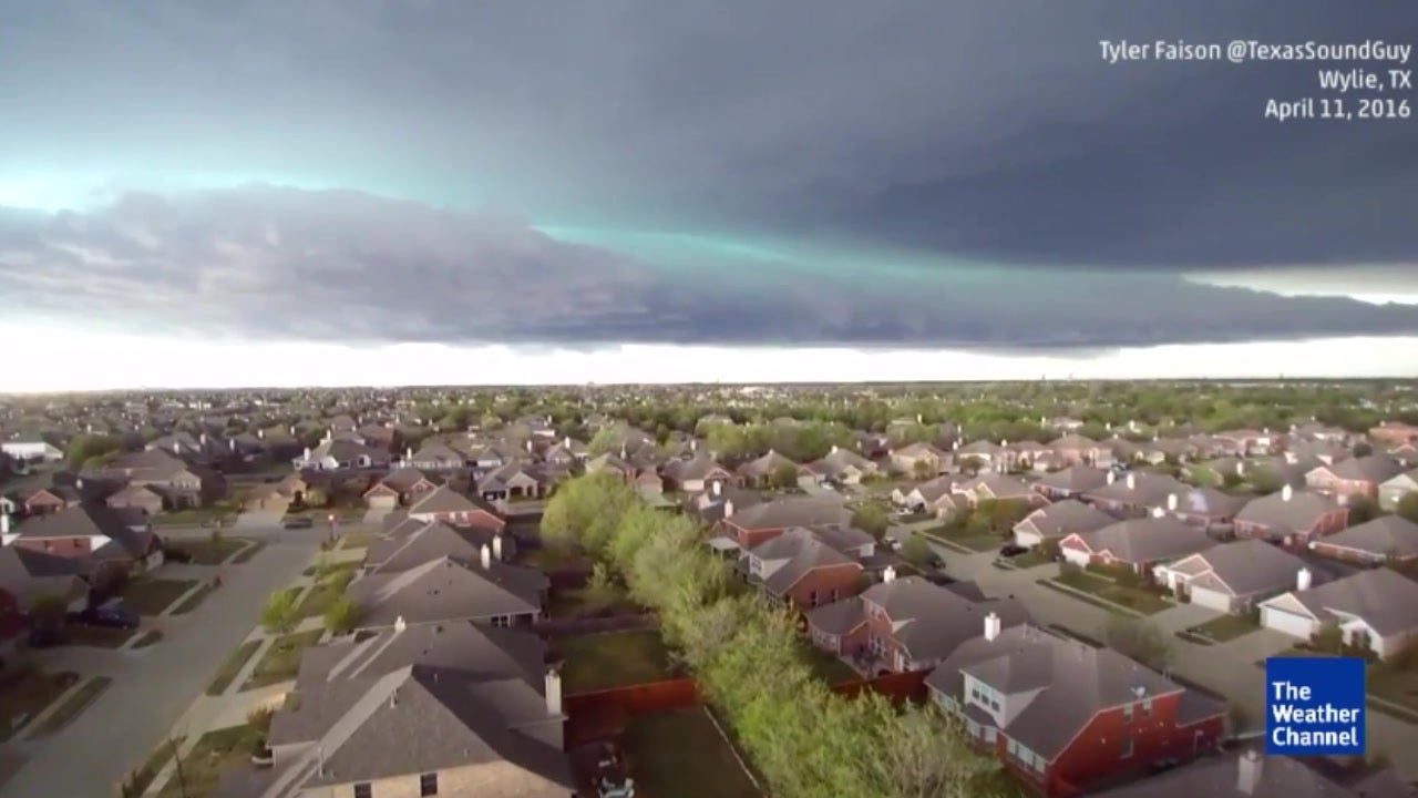 Warum der Himmel grün schimmert – Videos von The Weather Channel