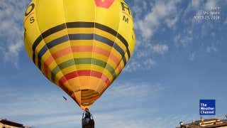 Le difficile d collage d une montgolfi re Barcelone Le difficile d collage d une montgolfi re Barcelone