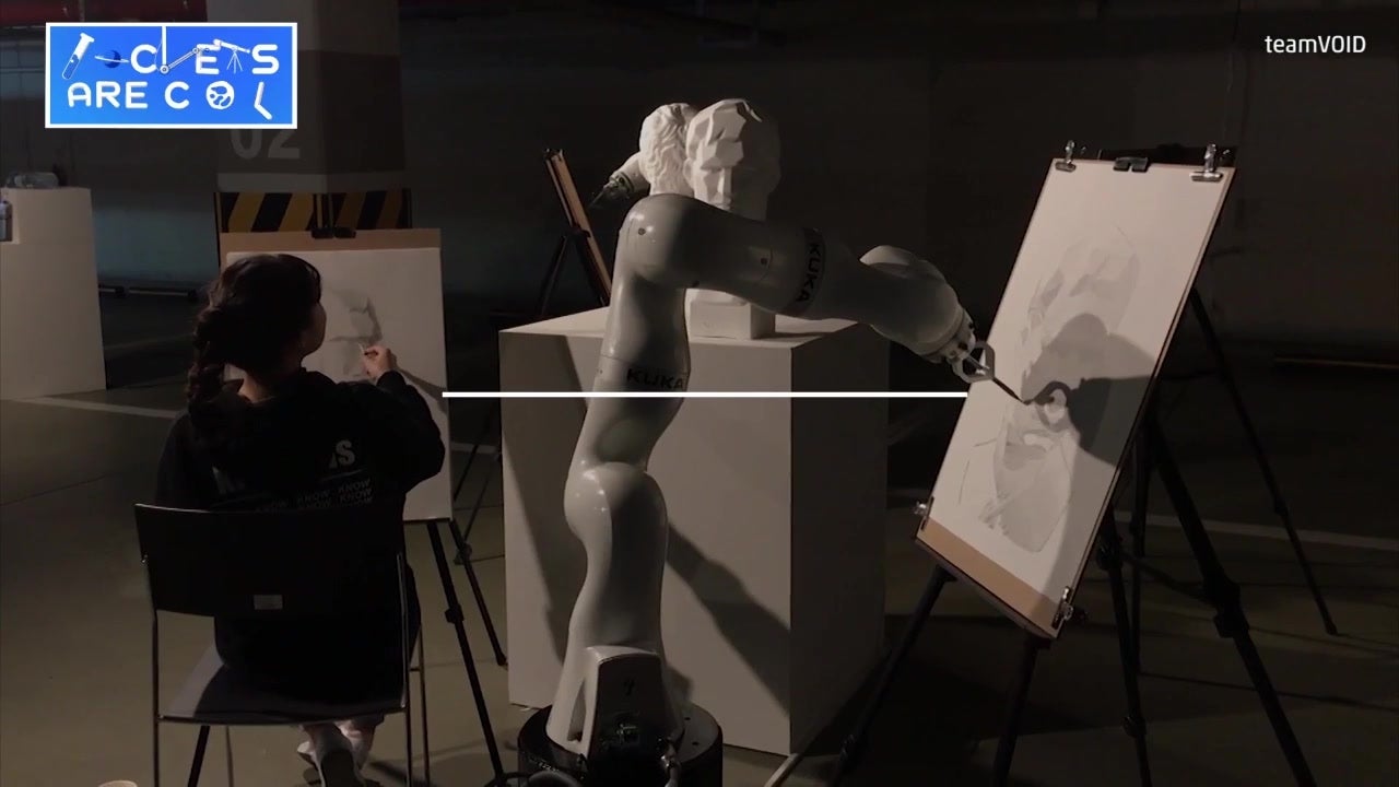 Human and Robot Draw Together
