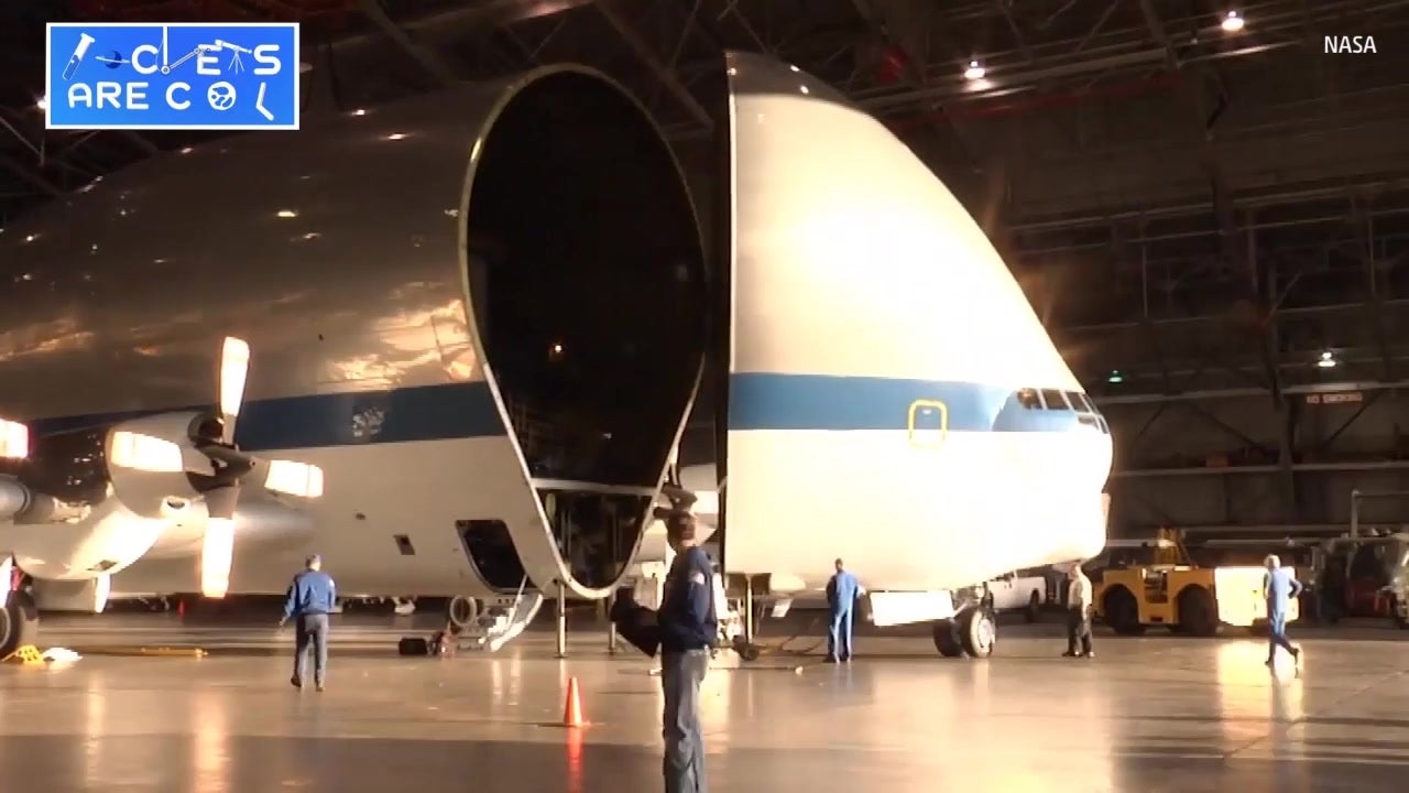 NASA Transports Spacecraft in Super Guppy