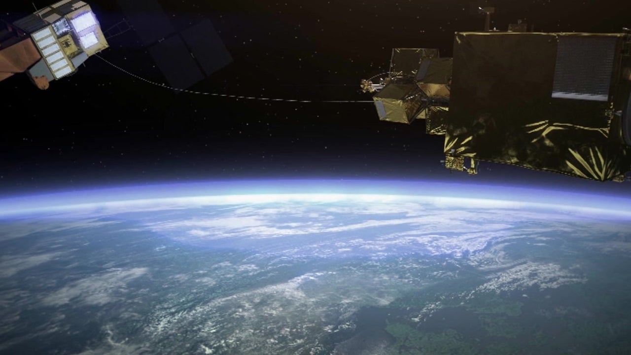 Aeronautics Company Tests Harpoon to Collect and Destroy Space Junk