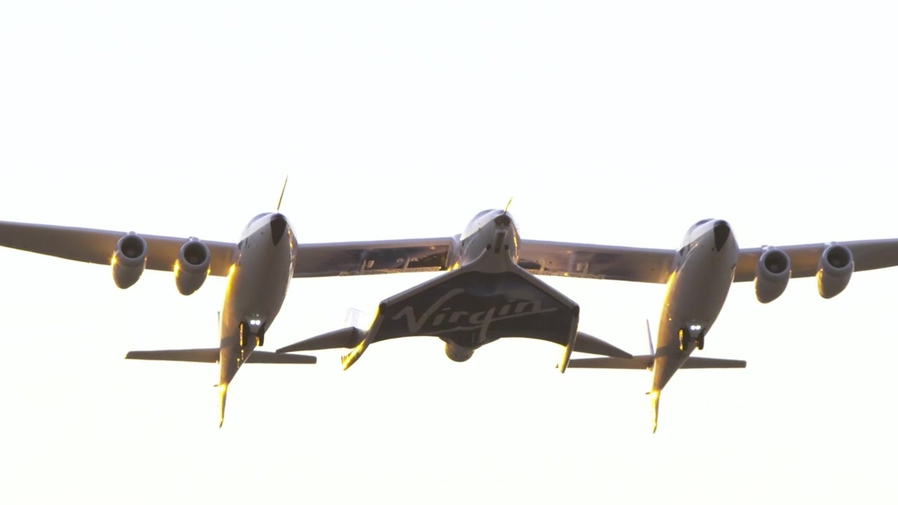 Virgin Galactic&rsquo;s VSS Unity Space Plane  Glides