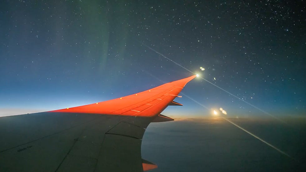 Incredible Time-lapse Video Shows Southern Lights Over Antarctica