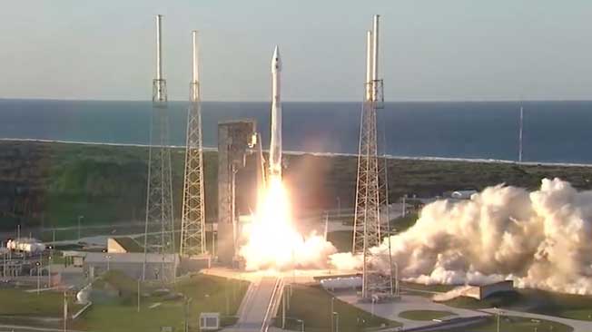 Earth&rsquo;s Gravity Helps Spaceship