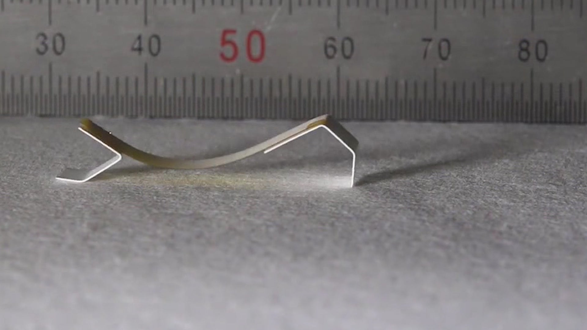 Hygrobot Inchworm Robot Runs on Moisture