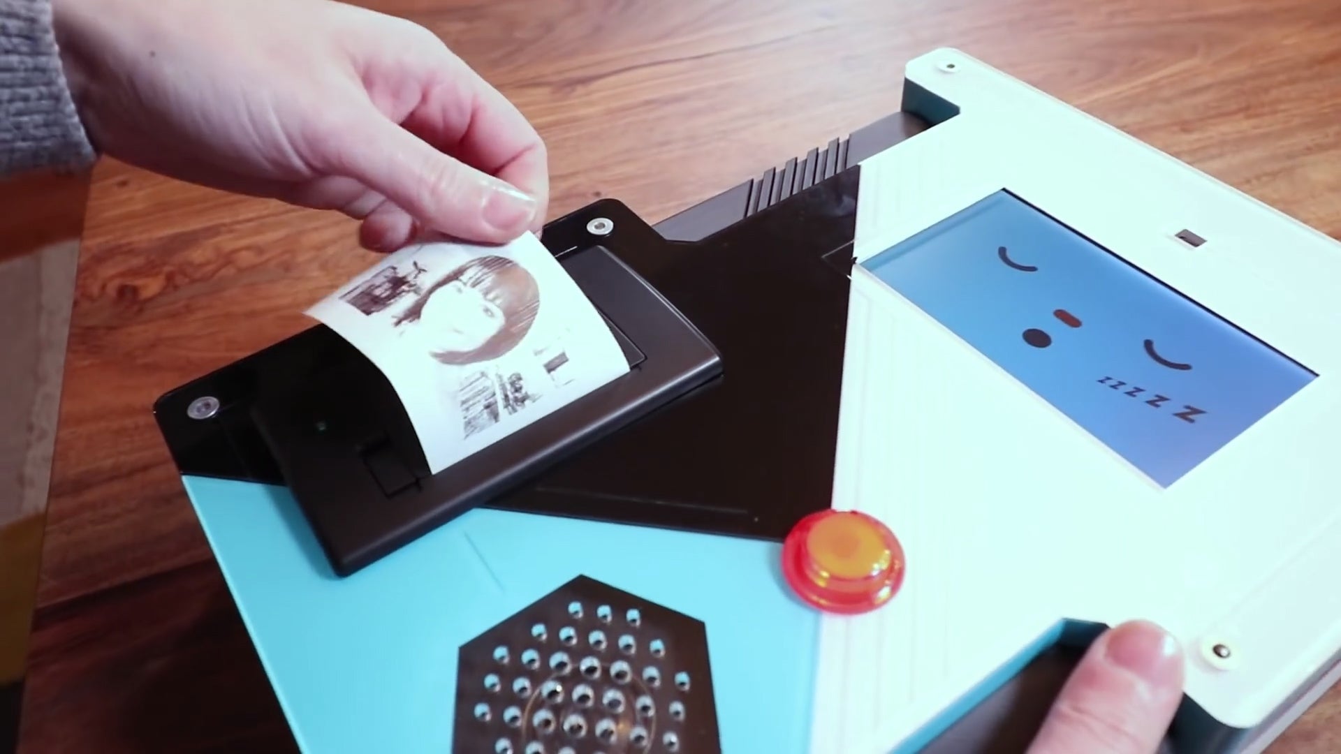 SelfieBot is Like Handheld Photo Booth