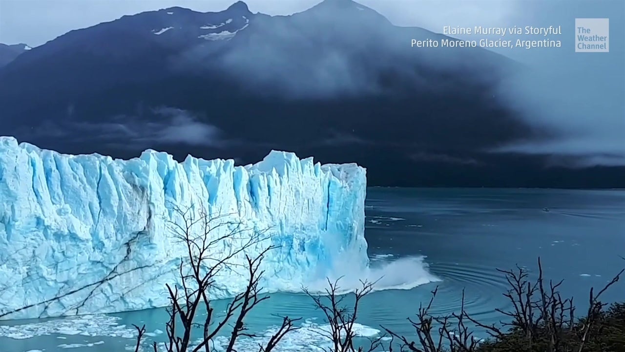 Pedazo del glaciar Perito Moreno se desprende Videos de The Weather