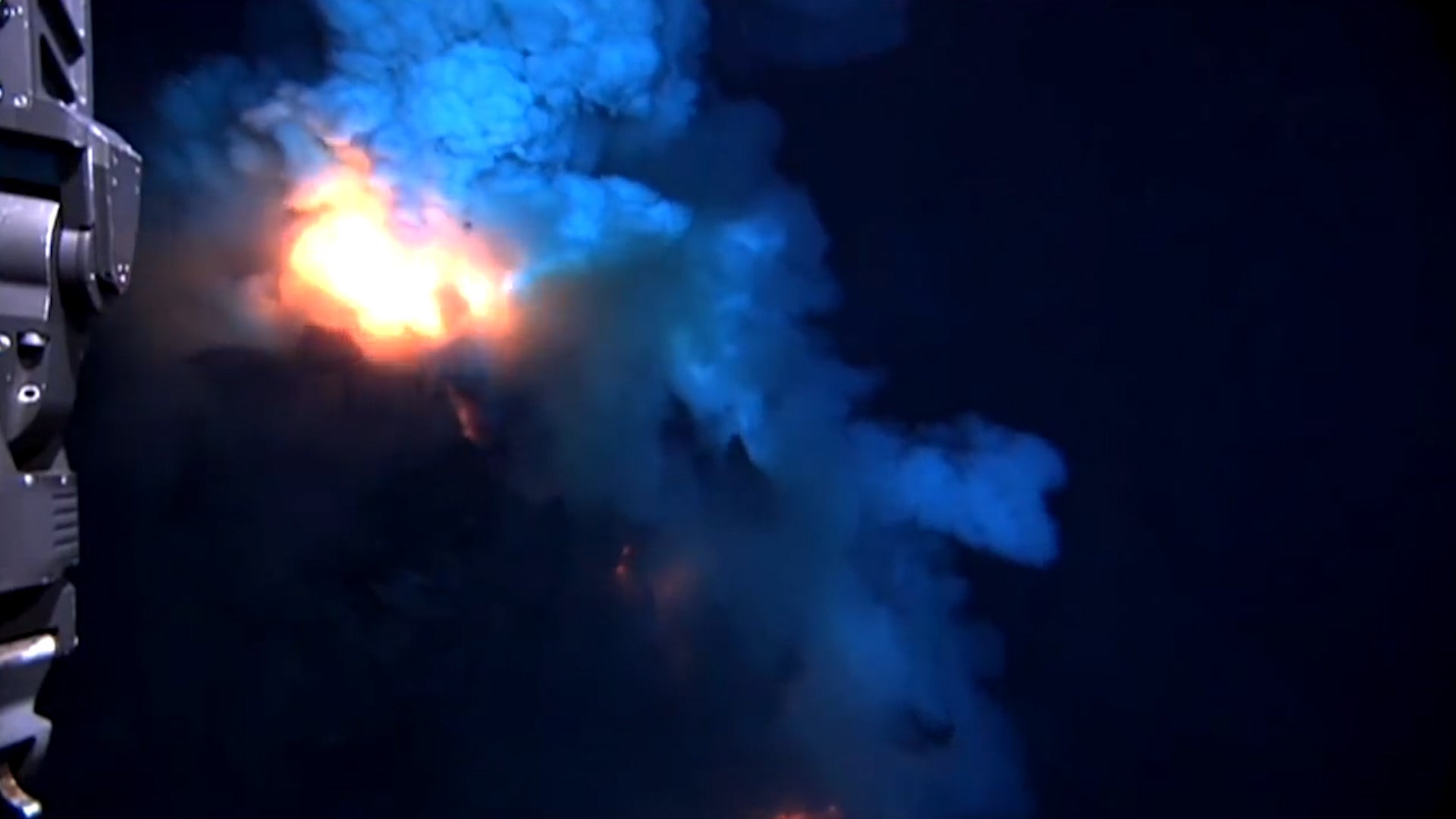 World&rsquo;s Largest Underwater Volcano Explored